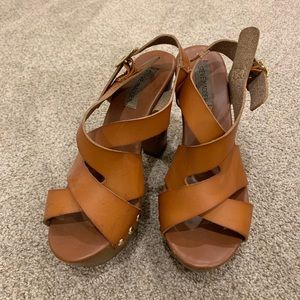 Steve Madden Chestnut Heels